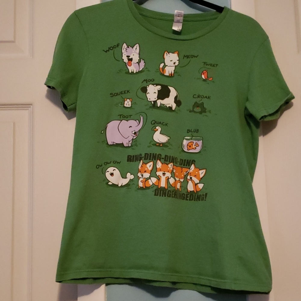 ShirtWoot brand Size Medium
